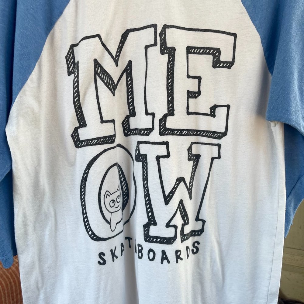 Meow Skateboards baseball tee shirt size large